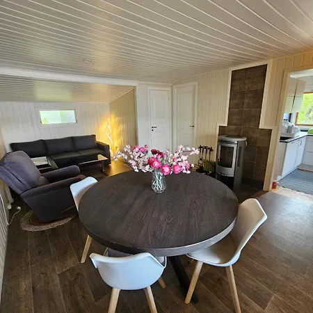 Sjotun Apartman Vebbestad